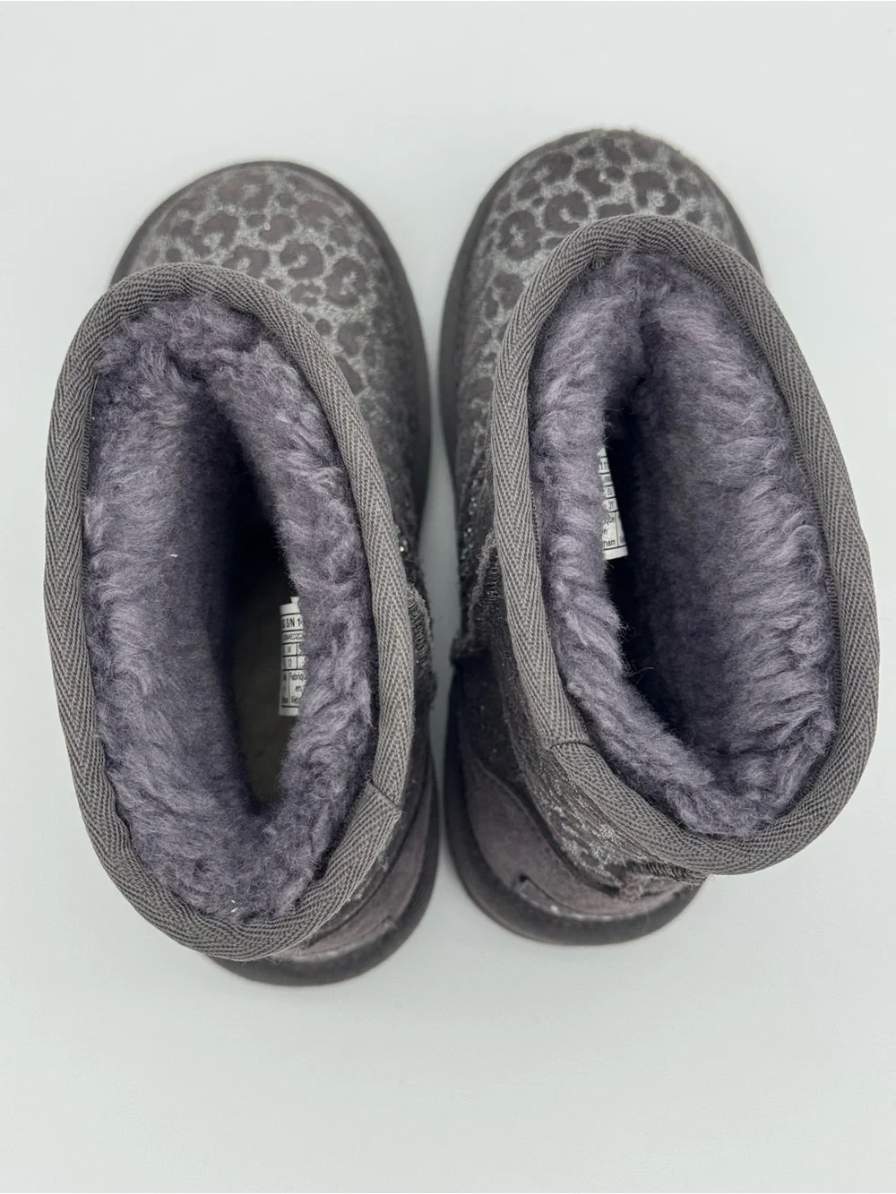 UGG Classic II Glitter Leopard winter boots girls size 1 leather shearling kids